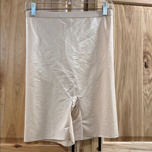 SPANX Nude Bodycon Smooth Layering Shorts Shapewear